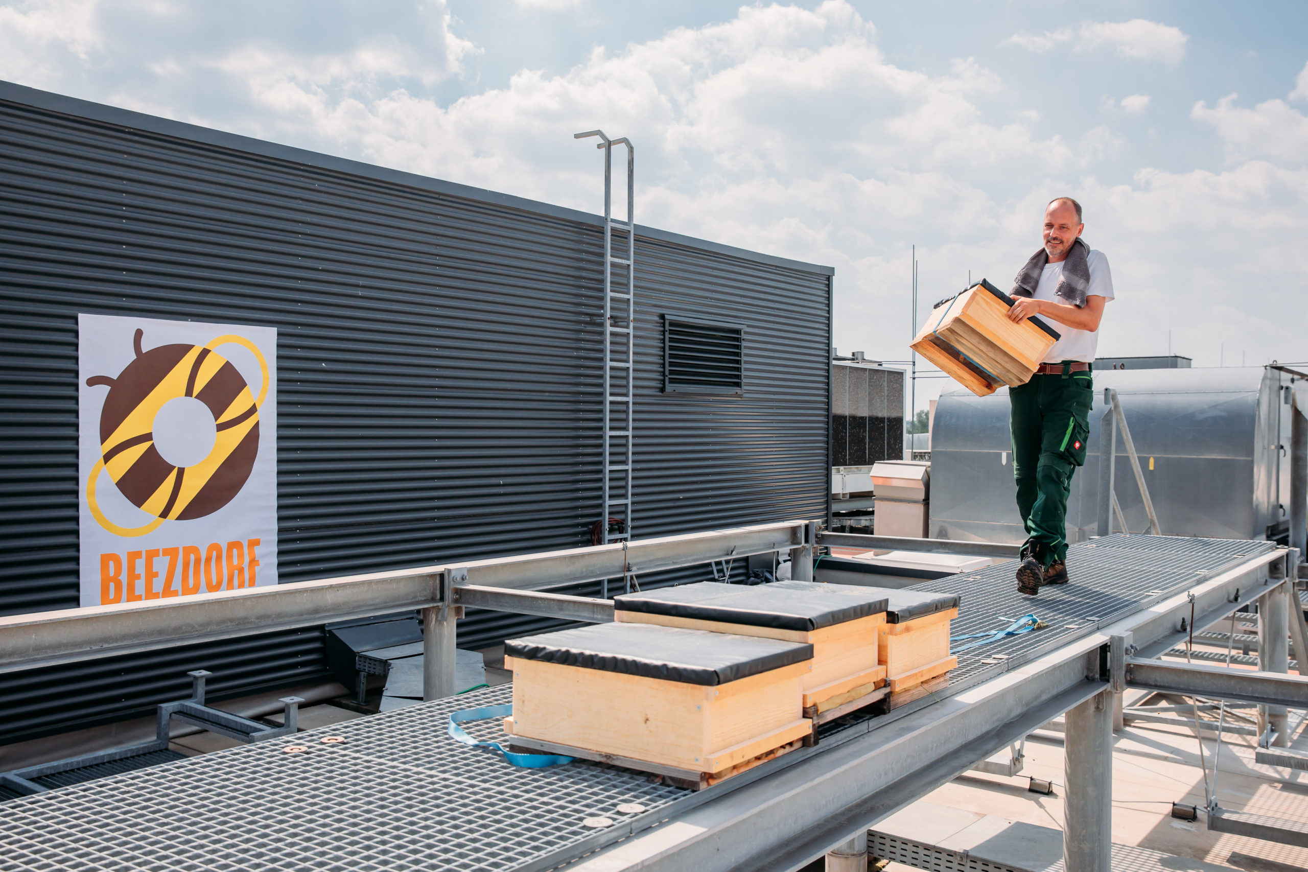 210611_Biesdorf-Center_Bienen_Teil1_0021-1