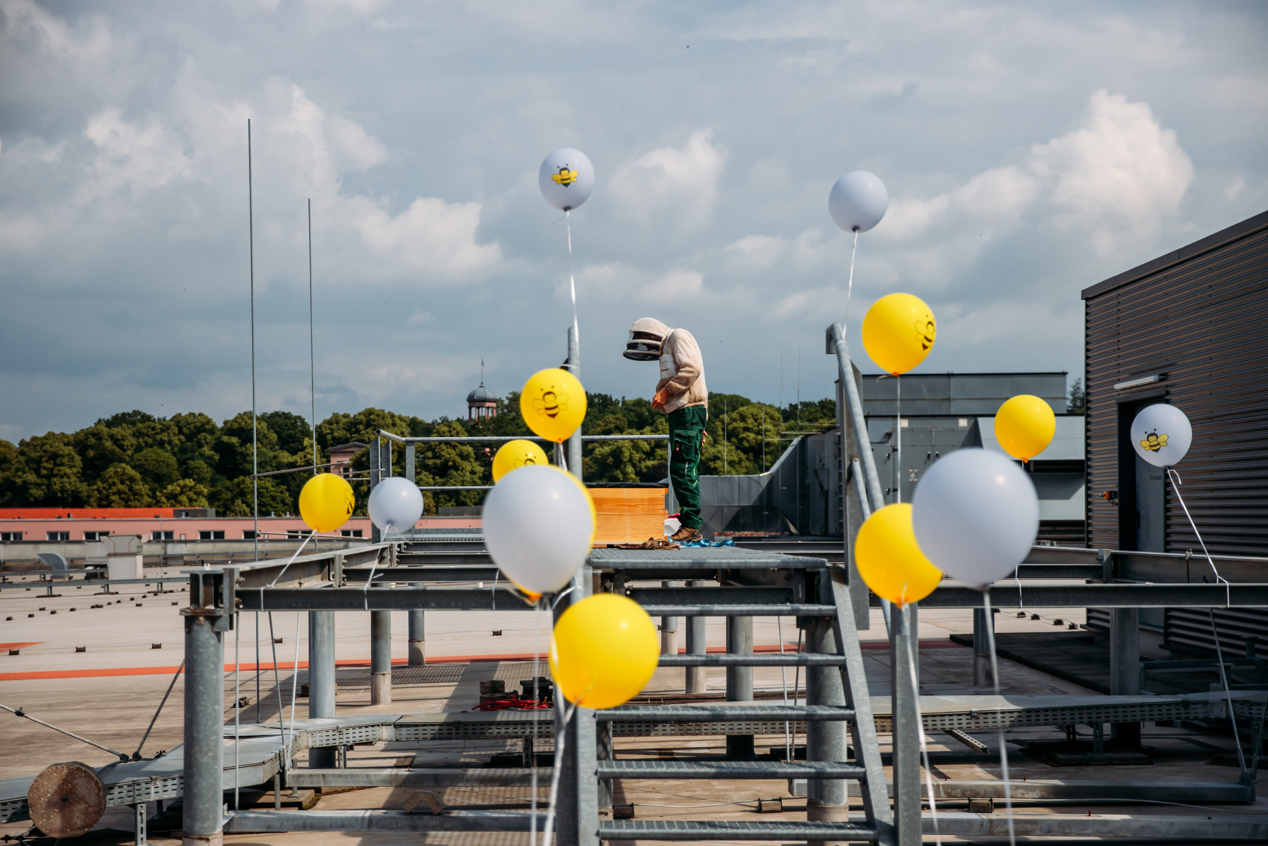 210625_Biesdorf-Center_Bienen_Teil3_0001-scaled-1