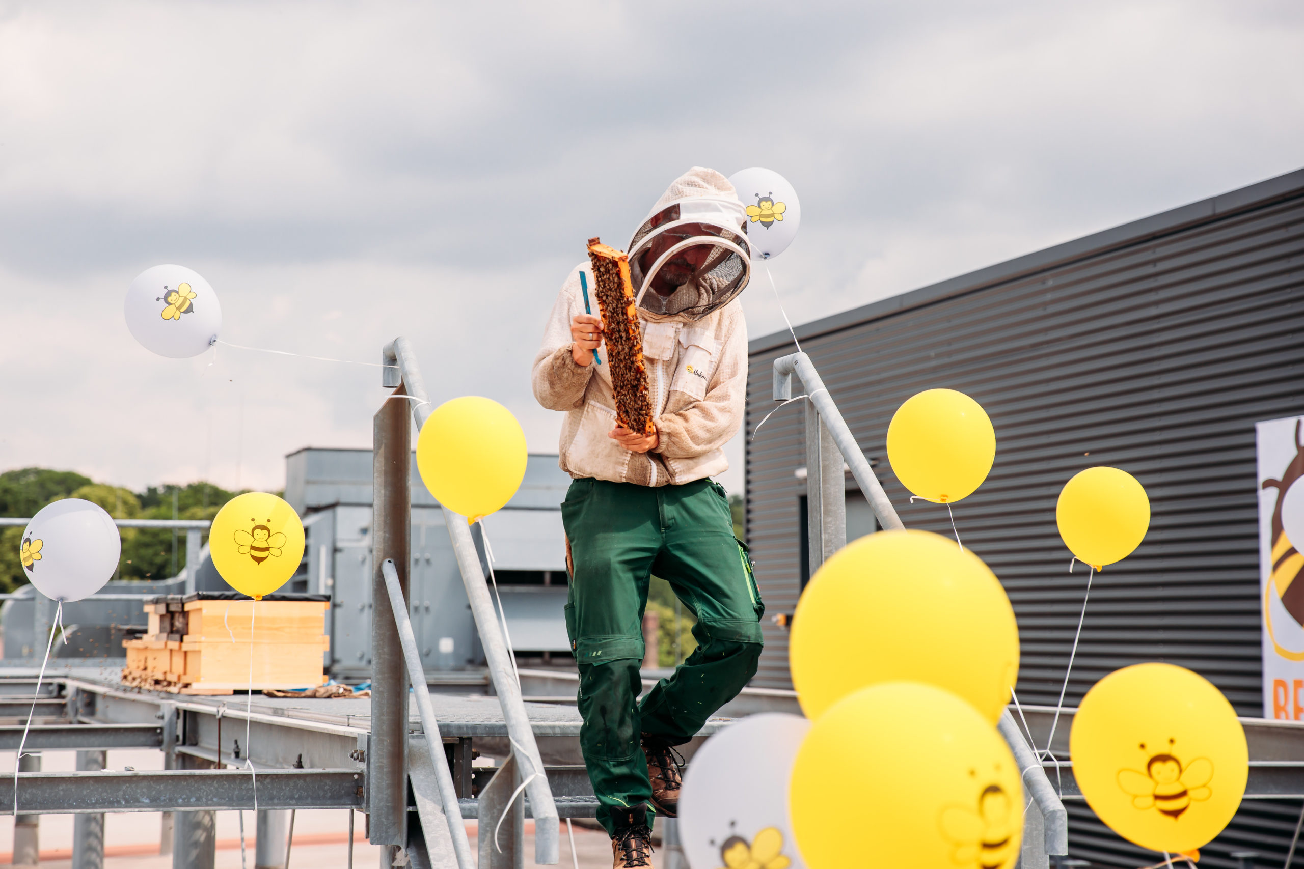 210625_Biesdorf-Center_Bienen_Teil3_0036-1-scaled-1